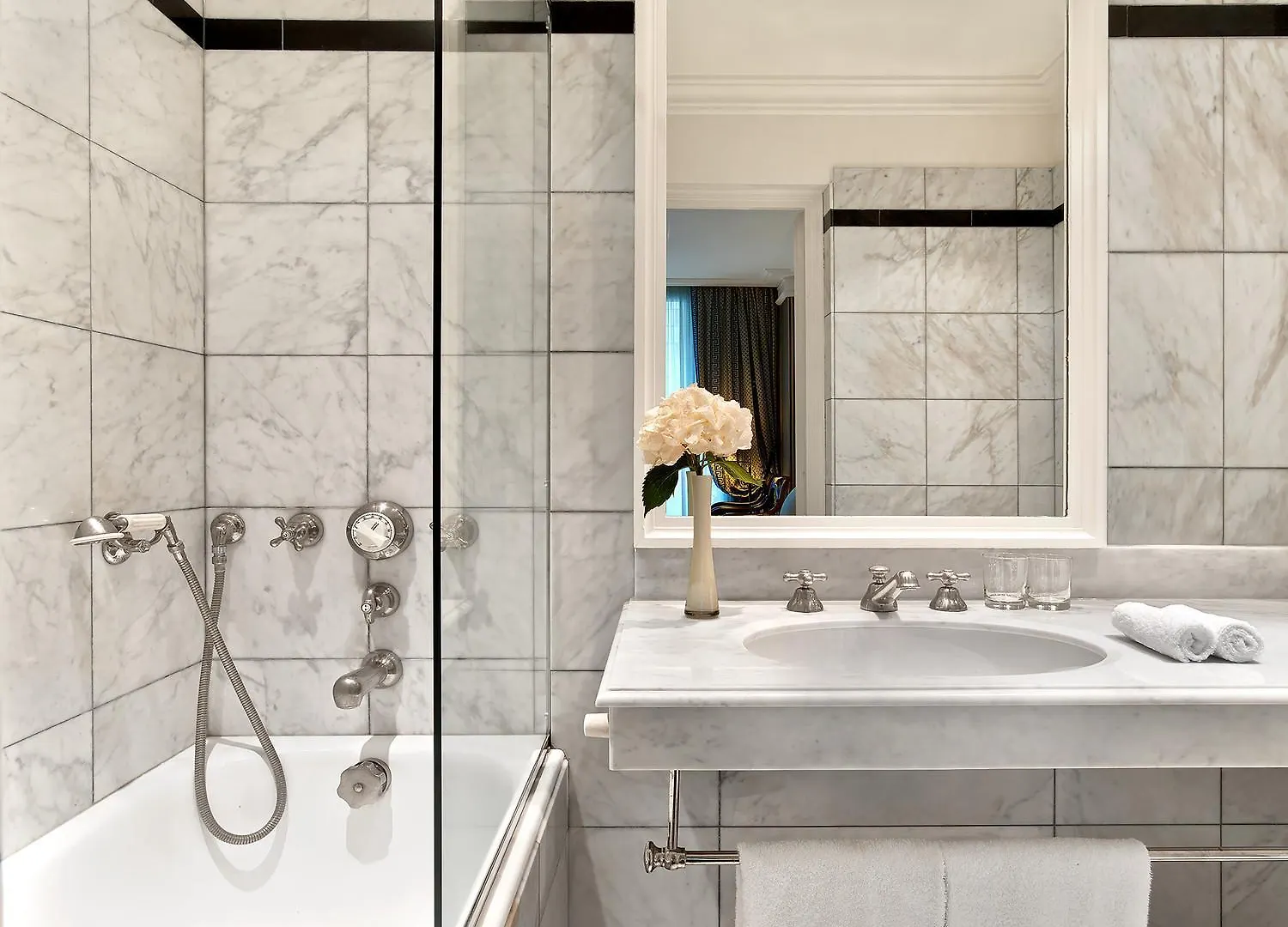 Le Dokhan'S Paris Arc De Triomphe, A Tribute Portfolio Hotel